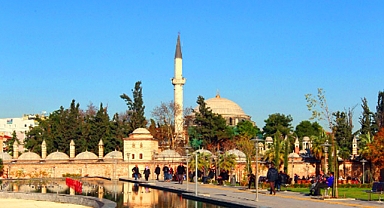 Çoban Mustafa Paşa Camii ve Türbesi Hakkında Bilgi