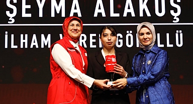 Kızılay'dan İyilik Öncülerine Ödül
