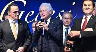 Samsunlu Bestekâr İsmail Birateş'e MESAM'dan Özel Plaket