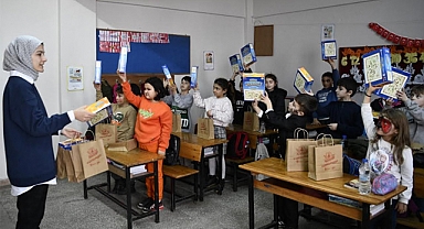 Büyükşehir Gençlik Hareketi’nden kitap desteği