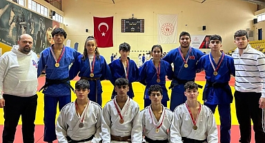 Yeşil Beyazlı Judoculardan 11 Madalya