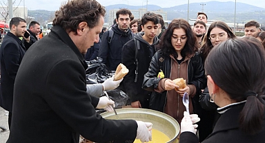 Zafer Partisi Samsun'da Türk Gençlerine Çorba İkramıyla Destek Verdi