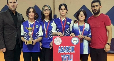 Asarcık YBO Yıldız Kızlar, Dart Müsabakalarında Samsun İl Üçüncüsü Oldu