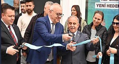 Cumhur İttifakı Gördes'te Seçim Bürosu Açılışı Gerçekleştirdi