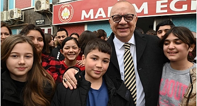Saruhanlılı Öğrenciler Başkan Ergün’ü Sevgiyle Karşıladı