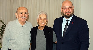 Serhat Türkel, CHP'nin En Eski Üyelerini Ziyaret Etti