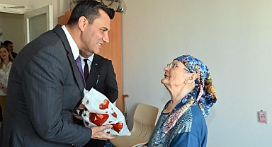Başkan Zeyrek’ten, Huzurevi Sakinlerine Bayram Ziyareti