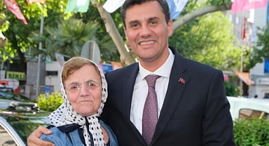Başkan Zeyrek, Annelerimiz yeryüzünün kanatsız melekleridir
