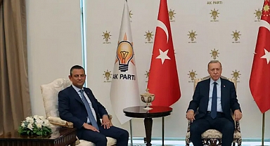Cumhurbaşkanı Erdoğan, CHP Genel Başkanı Özgür Özel ile Görüştü
