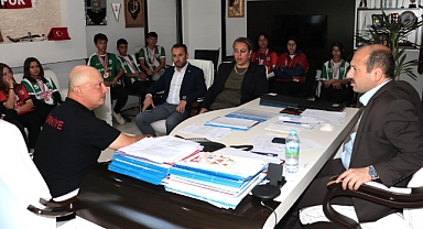 Şampiyonlardan İl Müdürüne Ziyaret