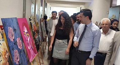 Asarcık Şehit Zafer Akkuş Anadolu Lisesi'nde Resim Sergisi