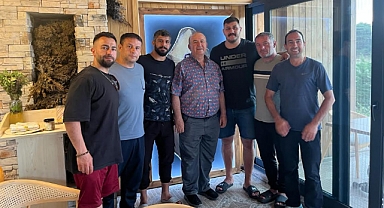 Baş Pehlivanlar Vadi Kazdağları'nda Arı Meditasyonu ile Stres Attı