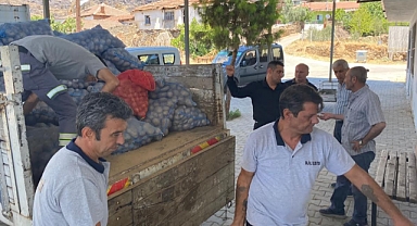 Salihli Belediyesi Gıda Kamyonu Yangın Bölgesinde