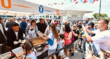 Üsküdar Belediyesi’nden Aşure İkramı