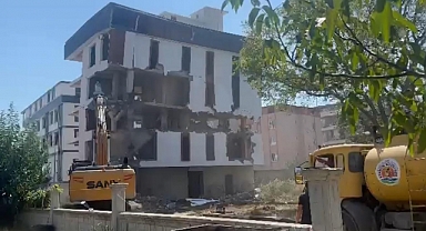 Atakum Belediyesi’nden Kaçak Yapıya Sert Müdahale