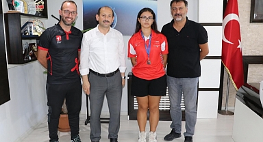 Feyzullah Dereci, Samsunlu Milli Okçu Canse Duru Tarakçı'yı Ağırladı