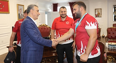 İlkadım’da Sporculara Destek