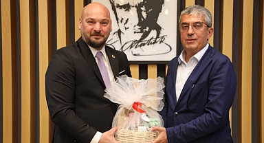 CHP, 101. Yıl Dönümünü Halkın Arasında Kutladı