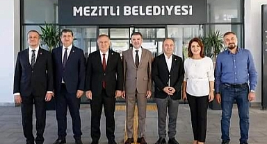 CHP'nin önde gelen isimleri Mezitli'de buluştu