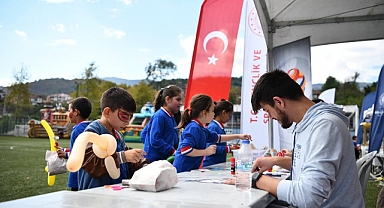Çocuklar Bu Şenlikte Çok Mutlu
