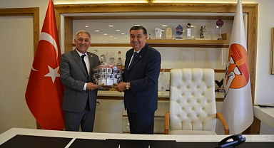 Milletvekili İbrahim Ufuk Kaynak'tan Murat İkiz'e Hayırlı Olsun Ziyareti