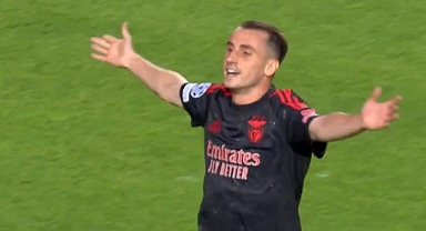 Muhammed Kerem Aktürkoğlu Kimdir? Biyografisi ve Futbol Kariyeri