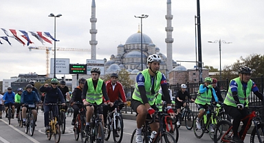 Bisikletliler Tarihi Yarımada’da Pedal Çevirdi