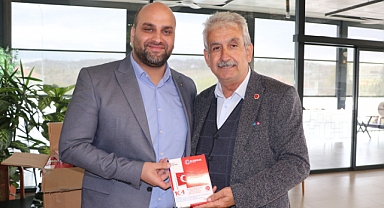 MHP Havza İlçe Başkanlığından Muhtarlara Anlamlı Hediye