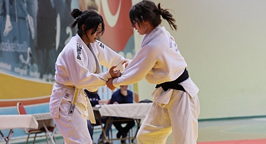 Manisa'da 2024-2025 Eğitim Öğretim Yılı Okul Sporları Judo Müsabakalarıyla Başladı