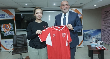 Başkan İbrahim Sandıkçı: Öğrencilerimizin Sınav Ücretlerini Karşılıyoruz
