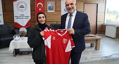 Başkan İbrahim Sandıkçı Öğrencilerle Buluştu