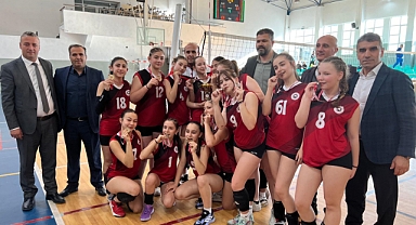 Okul Sporları Yıldız Kızlar Samsun Voleybol İl Birinciliği tamamlandı