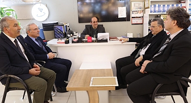 İlkadım’da 2025’in İlk Ruhsatını Başkan Kurnaz Teslim Etti