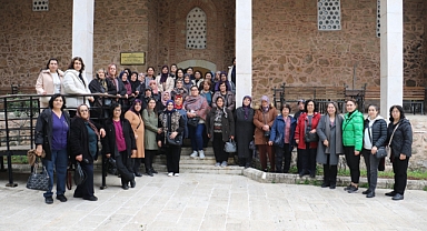 Saruhanlılı Kadınlar Manisa’yı Adım Adım Gezdi
