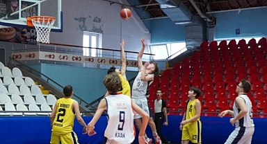 U14 Erkekler Basketbol Bölge Şampiyonası Manisa’da Başladı