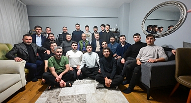 BAKAN URALOĞLU’NDAN ÖĞRENCİLERE SAHUR ZİYARETİ