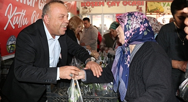 Bozdoğan’da 8 Mart’ta Kadınlara 12 Bin Çiçek Fidesi Dağıtıldı