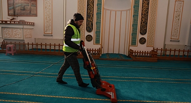 İlkadım’ın Camileri Ramazan’da da Titizlikle Temizleniyor