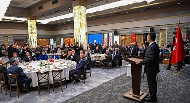 Kocaeli’de Muhtarlar İftar Sofrasında Bir Araya Geldi