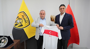 Tarihe Geçtiler: Aliağaspor FK Namağlup Şampiyon Olarak 2. Lig’de!