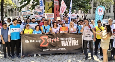 Aile hekimliği çalışanlarından İzmir’de tepki: Zulüm yönetmeliğine son verin!