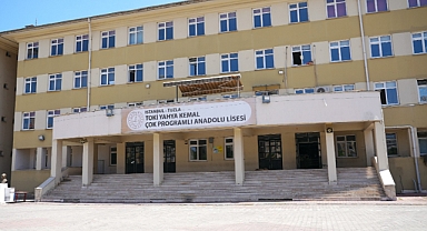 İETT’den Bir Okula Daha Bilgisayar Laboratuvarı
