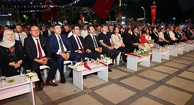 Burdur’da 15 Temmuz Demokrasi ve Millî Birlik Günü Cumhuriyet Meydanı’nda Coşkuyla Kutlandı