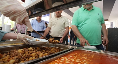Canik’te Can Sofrası’na Yoğun İlgi: Sağlıklı ve Uygun Fiyatlı Yemekler Vatandaşla Buluşuyor