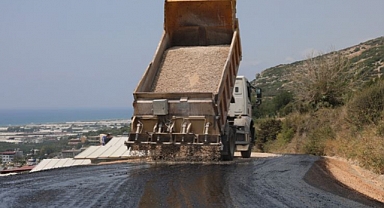 HBB araç filosunu güçlendirdi, kırsal yollara asfalt atıldı