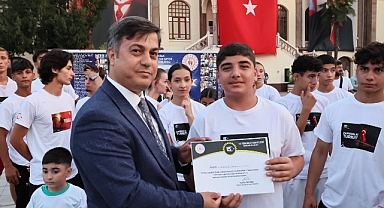 Manisa'da 15 Temmuz Sancak Koşusu Coşkuyla Gerçekleştirildi