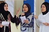 Manisa'da Gençler Şiirlerle Yarıştı