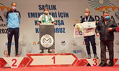 Ahmet Bayram, Dereceyle Döndü
