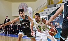 Dev Adamlar Budo Gemlik’i Farklı Yendi: 99-71