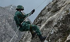 Azerbaycan askerlerinden Türkiye'de dağcılık tatbikatı